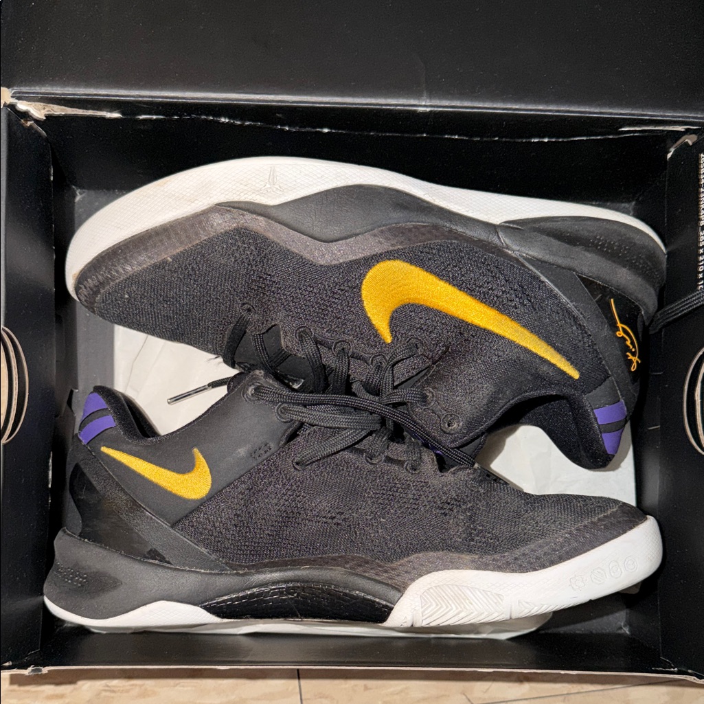 Nike Kobe 8s